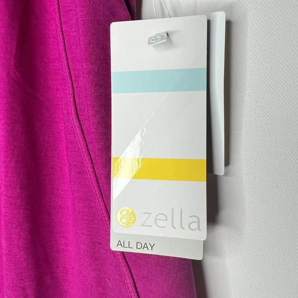 ZELLA Women's Sleeveless Athletic Athleisure Top Large NWT - Picture 4 of 5